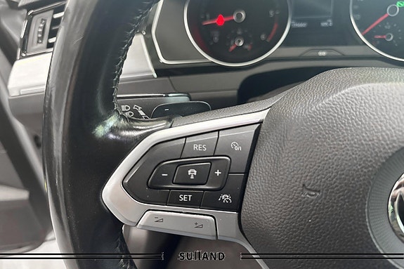 Volkswagen Passat 20 of 21