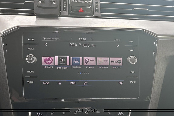 Volkswagen Passat 14 of 21