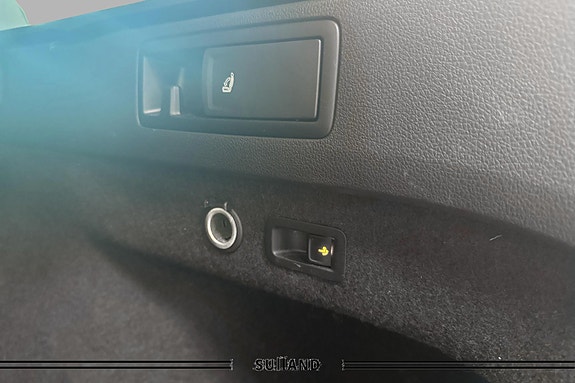 Volkswagen Passat 19 of 21