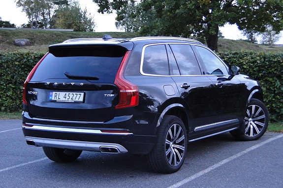 Volvo XC90 4 of 20