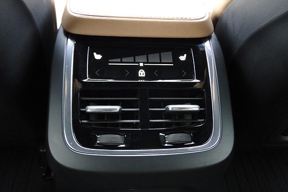 Volvo XC90 9 of 20