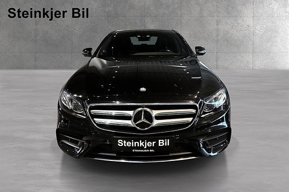 Mercedes-Benz E200 6 of 15