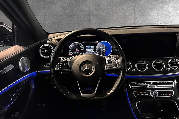 Mercedes-Benz E200 8 of 15