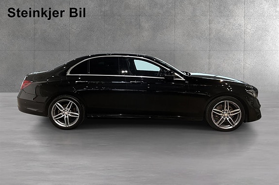 Mercedes-Benz E200 4 of 15