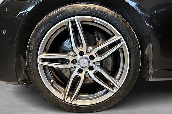 Mercedes-Benz E200 13 of 15