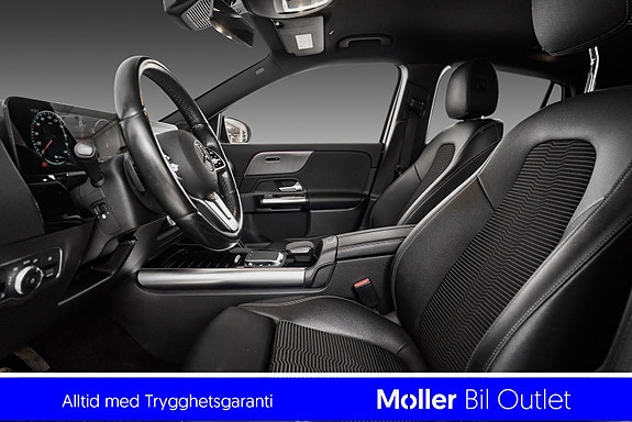 Mercedes-Benz EQA250 7 of 17