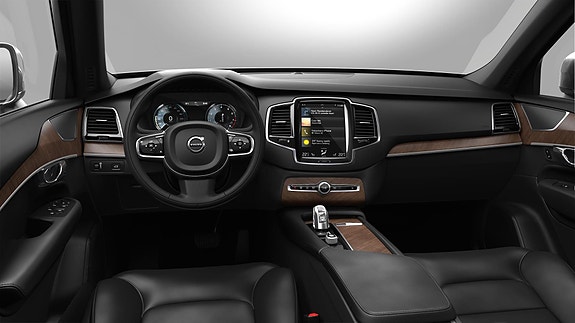 Volvo XC90 10 of 14