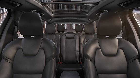 Volvo XC90 14 of 14