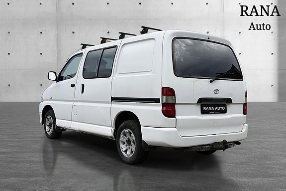 Toyota HiAce 5 of 14