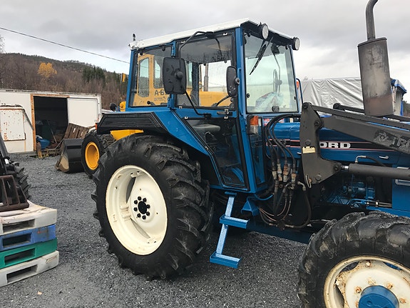 Ford 5610 20 of 24