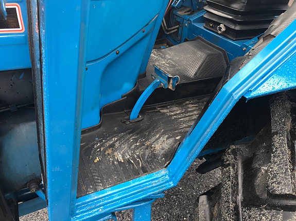 Ford 5610 10 of 24