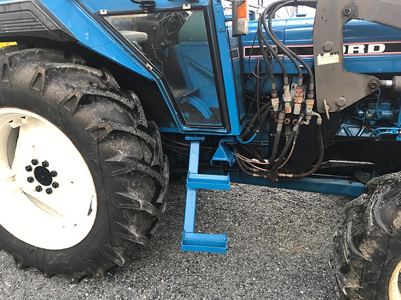 Ford 5610 12 of 24