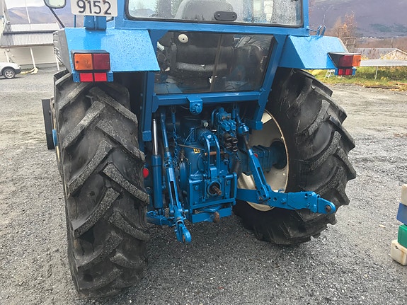 Ford 5610 5 of 24