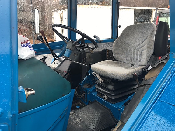 Ford 5610 3 of 24