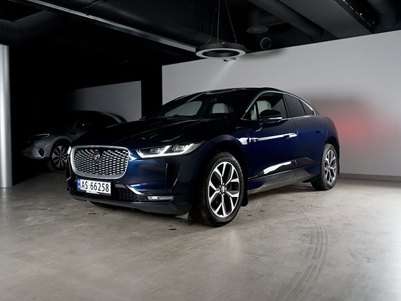 Jaguar I-PACE 4 of 30