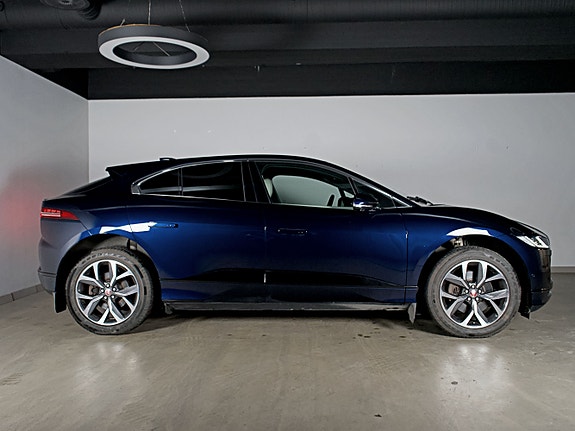 Jaguar I-PACE 11 of 30