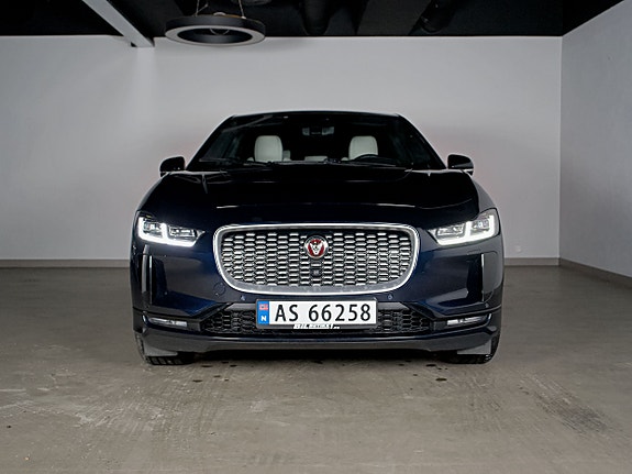 Jaguar I-PACE 2 of 30