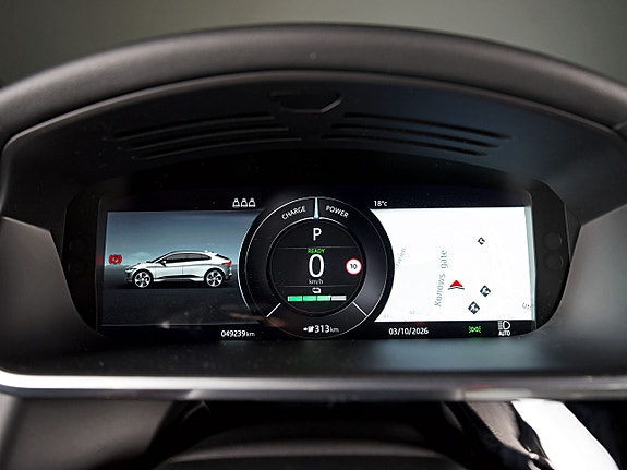 Jaguar I-PACE 18 of 30