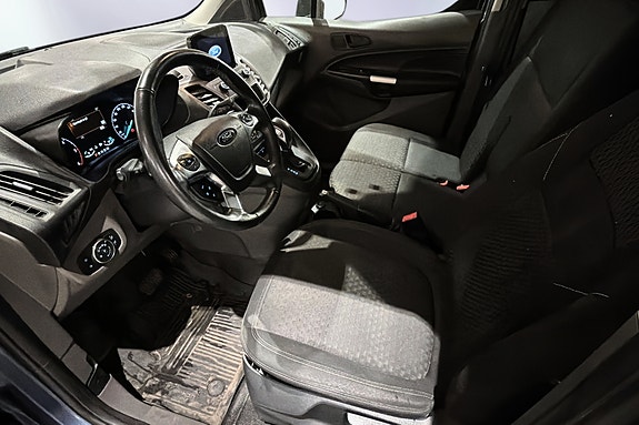 Ford Transit Connect 10 of 17