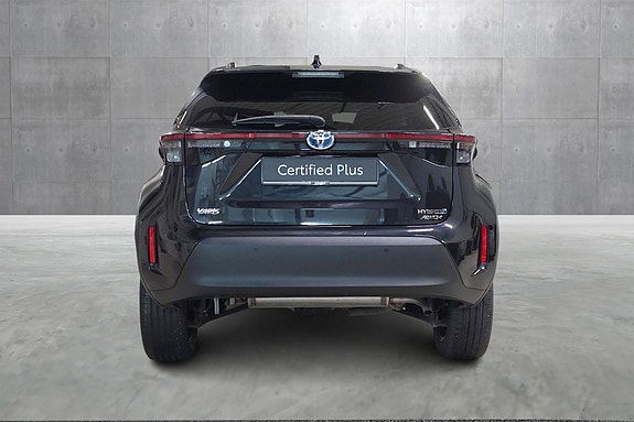 Toyota Yaris Cross 4 of 30