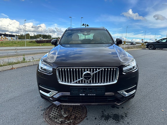 Volvo XC90 8 of 30