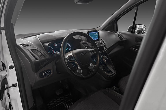 Ford Transit Connect 11 of 20