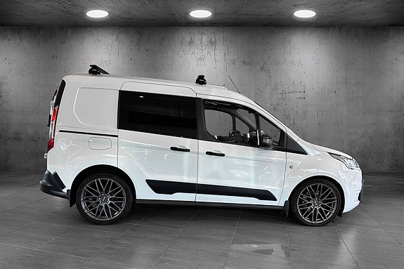 Ford Transit Connect 6 of 20