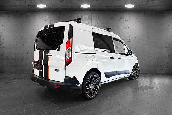 Ford Transit Connect 5 of 20