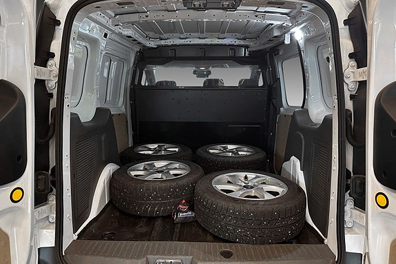 Ford Transit Connect 20 of 20