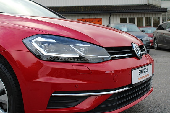 Volkswagen Golf VII 18 of 30