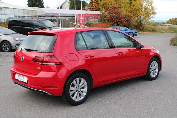 Volkswagen Golf VII 4 of 30