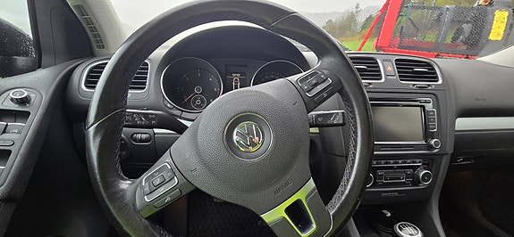 Volkswagen Golf VI 19 of 28