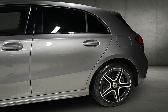 Mercedes-Benz A250 e 4 of 22