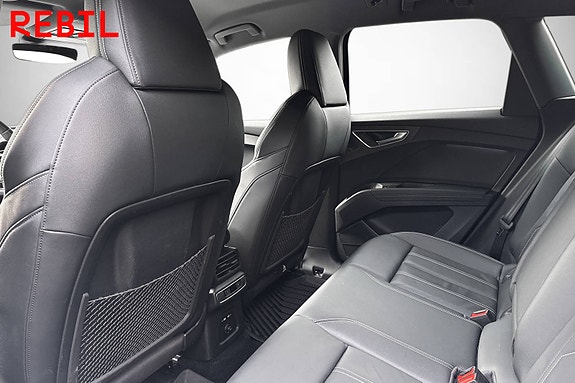 Audi Q4 e-tron 10 of 21