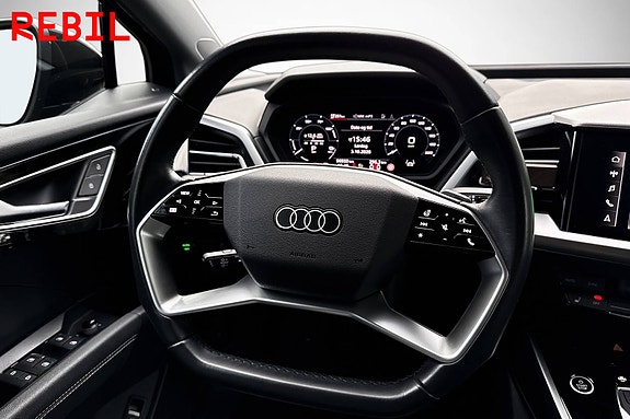 Audi Q4 e-tron 12 of 21