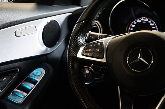 Mercedes-Benz C350 e 21 of 24