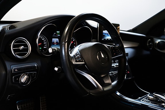 Mercedes-Benz C350 e 15 of 24