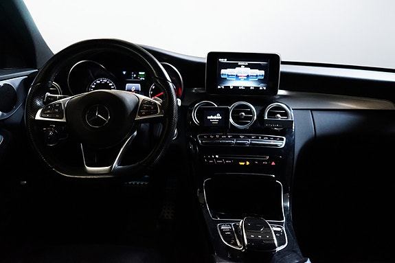 Mercedes-Benz C350 e 18 of 24