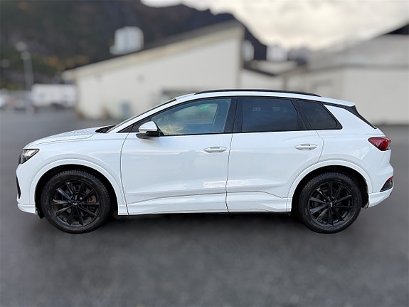 Audi Q4 e-tron 2 of 12