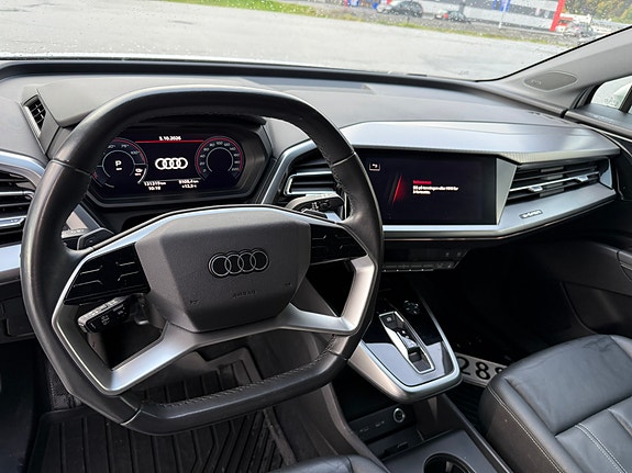 Audi Q4 e-tron 10 of 12