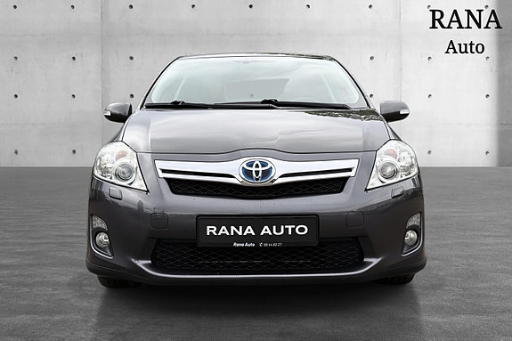 Toyota Auris 3 of 16