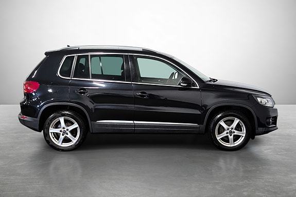 Volkswagen Tiguan 5 of 26