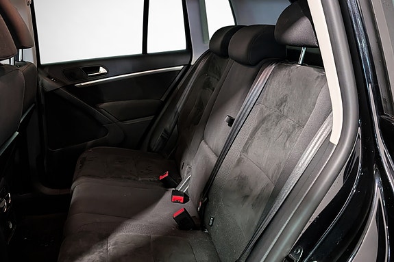 Volkswagen Tiguan 21 of 26