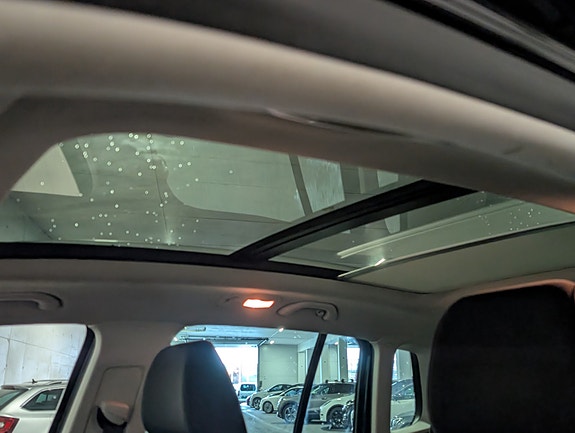 Volkswagen Tiguan 12 of 26