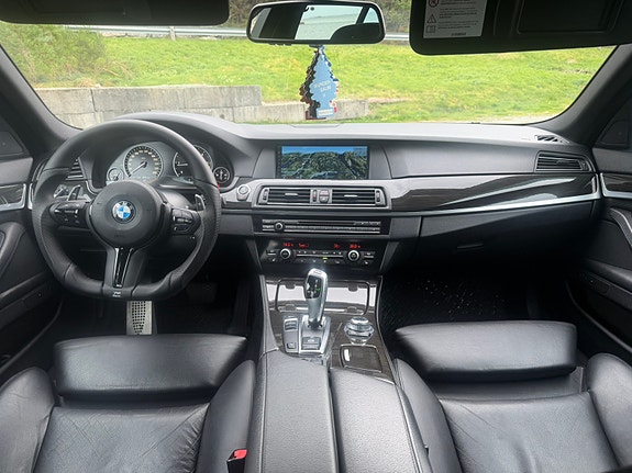 BMW 520d 14 of 26