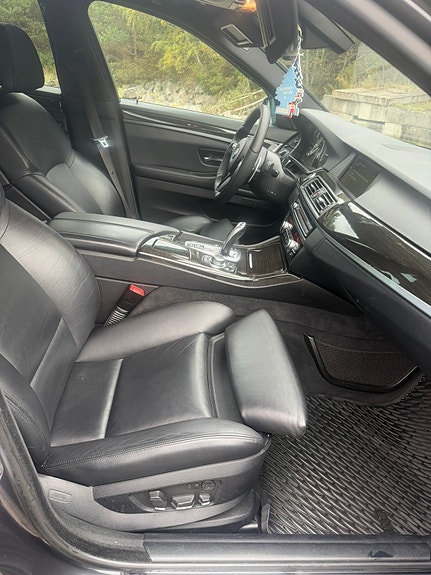 BMW 520d 13 of 26
