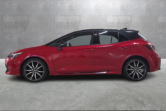 Toyota Corolla 2 of 30