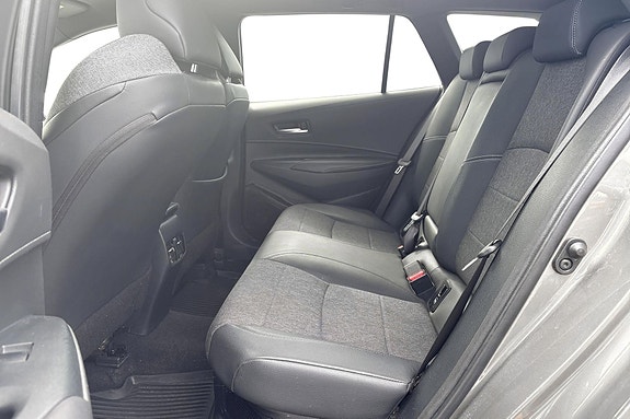 Toyota Corolla 11 of 13