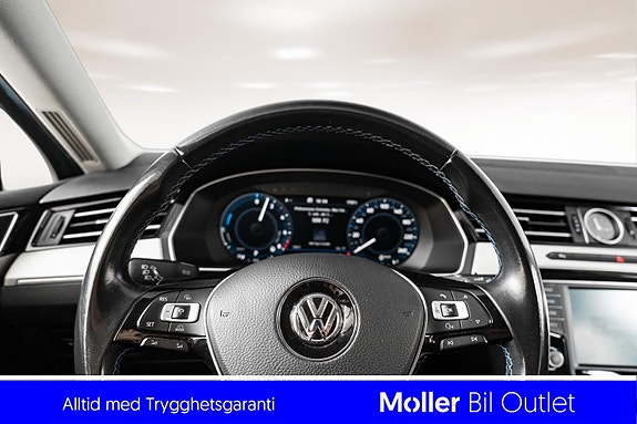 Volkswagen Passat 8 of 21