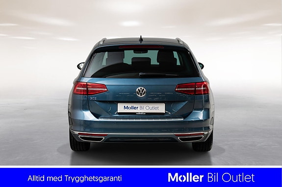 Volkswagen Passat 3 of 21